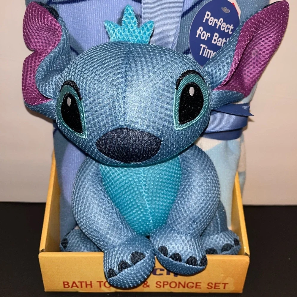 Disney Stitch Blue and White Bath Towel and Sponge Set